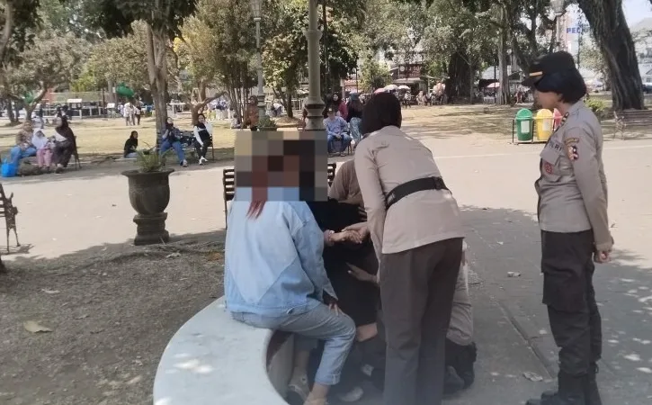 Polresta Malang Kota Gagalkan Percobaan Bunuh Diri di Alun-Alun Merdeka, Tiga Taruni Latja Akpol Bantu Tenangkan Korban