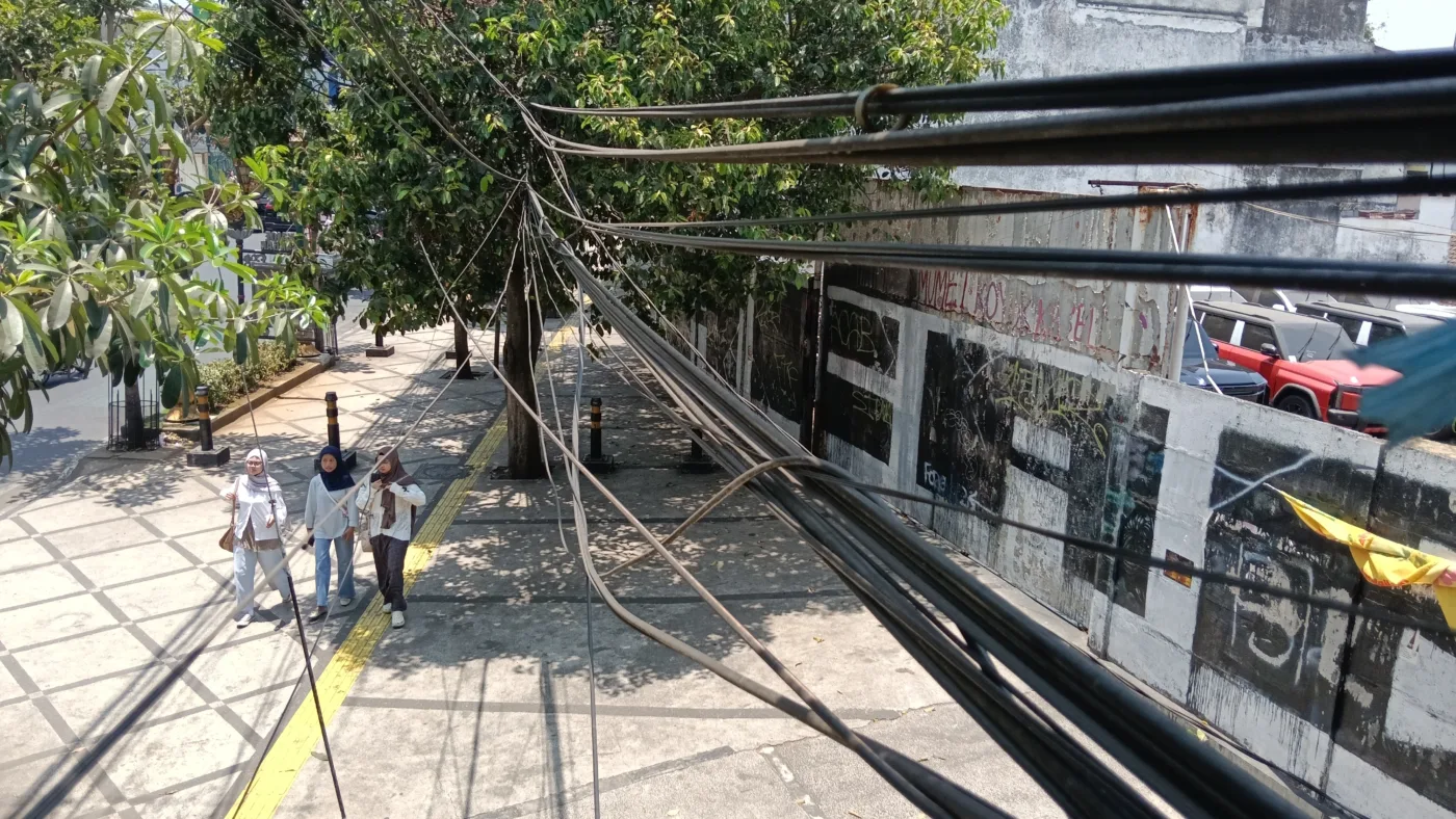 Kabel Semrawut Malang Segera Ditata