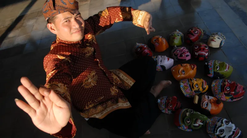 Menjaga Warisan Leluhur, Tri Handoyo Terus Lestarikan Tari Topeng Malangan